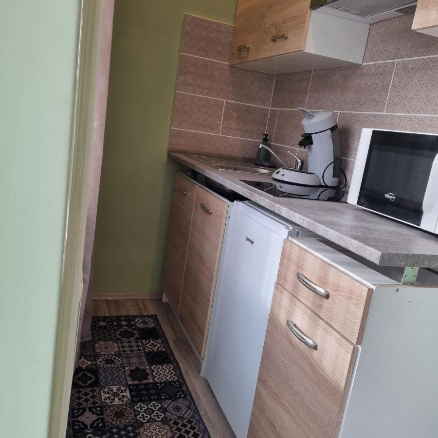 Belvarosi Pihenohaz Bekescsaba Exteriör bild